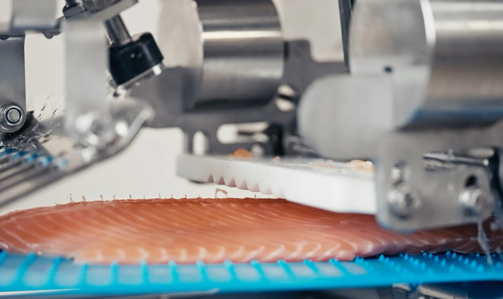 Intelligent Pin Bone Remover 500 - Uni-Food Technic